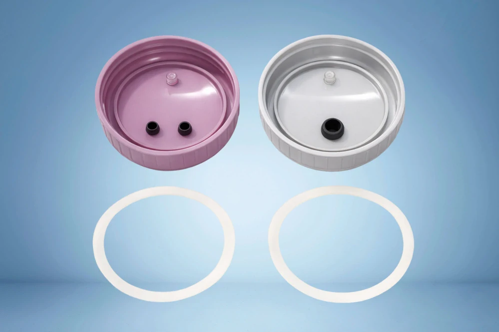 Víčko pro sklenice Mason Jars (70mm) plastové, kvalitní silikonové vyměnitelné těsnění,  extra velký kvalitní vyměnitelný mikrofiltr, vyměnitelné inj. porty + náhradní.